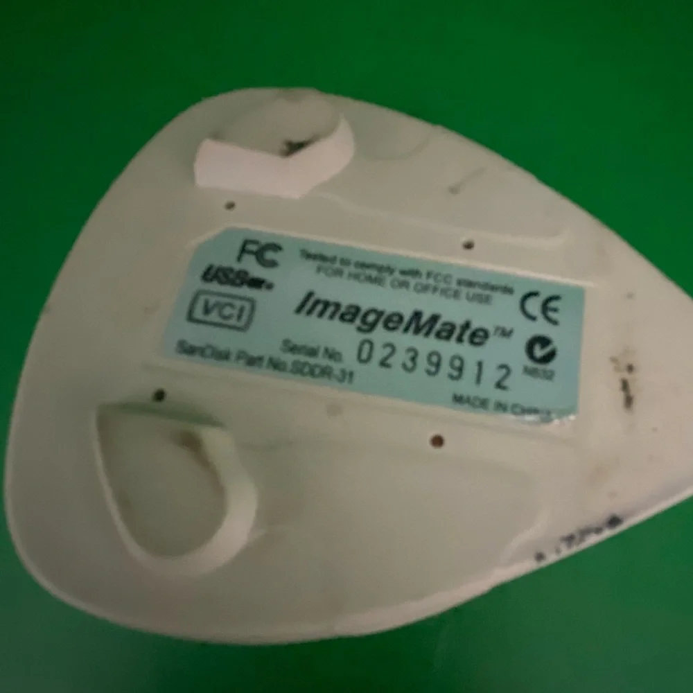 SanDisk Easy Mate